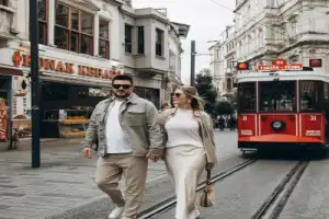 В объятиях Стамбула: фотопрогулка в стиле love story