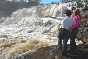 Водопады в окрестностях Мурманска Водопады в окрестностях Мурманска