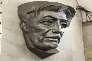 Аудиогид по тбилисской подземке — с гидом-историком метро (6+) Аудиогид по тбилисской подземке — с гидом-историком метро (6+)