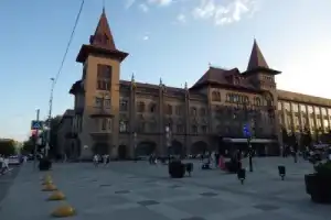 По центру Саратова с историком - 8