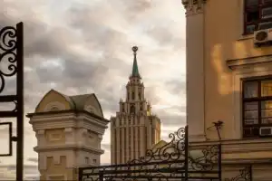 Сталинские высотки. 7 легенд послевоенной Москвы - 11