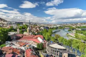 По Тбилиси — пешком и на катере - 6