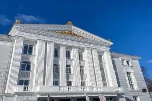 Архитектурная прогулка по улице Сибирской - 9