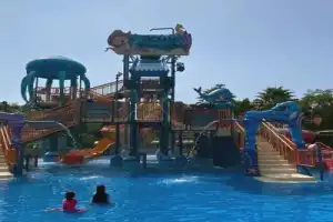 Путешествие в развлекательный Wonderland Water Park