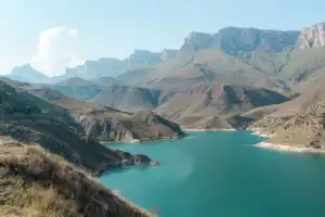 Путешествие к Эльбрусу через озеро Гижгит