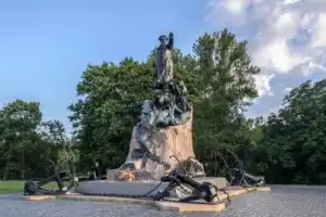 Из Петербурга в Кронштадт: поездка с краеведом в город-крепость - 6