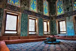 Экскурсия с профессиональным гидом во дворец Топкапы (с посещением гарема) - 3