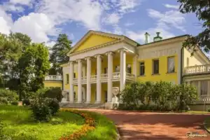 Горки Ленинские: 4 женщины из 5 эпох Горки Ленинские: 4 женщины из 5 эпох