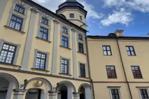 В Средневековье на выходные: тур по замкам Мира и Несвижа из Санкт-Петербурга - 8