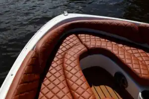 На стильном катере — к самому высокому зданию Европы - 13