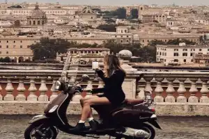 Увидеть Рим за 2 часа? Да, на Vespa! Увидеть Рим за 2 часа? Да, на Vespa!