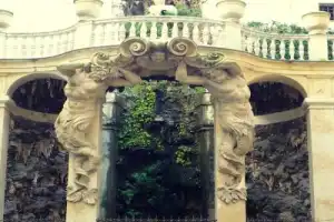 «La Rue des rois» (Улица Королей) - 7