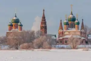 Январские праздники со смотринами невест, фольклорной программой, визитами к Снегурочке и купчихе Январские праздники со смотринами невест, фольклорной программой, визитами к Снегурочке и купчихе