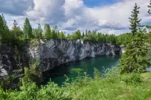 Групповая экскурсия из Петрозаводска в Рускеалу Групповая экскурсия из Петрозаводска в Рускеалу