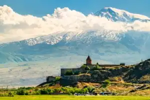 Гора Арарат, Хор Вирап, армянский Марс и раскопки Двина