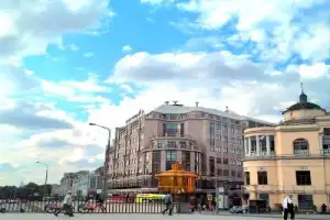 Град московский — от древности ко дню сегодняшнему Град московский — от древности ко дню сегодняшнему