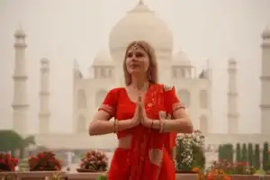 Яркое путешествие из Дели в Агру на авто! Яркое путешествие из Дели в Агру на авто!