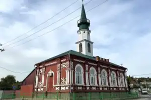 Волжские выходные в Хвалынске и Сызрани: цветущие пионы, театрализованная экскурсия и чаепитие - 2