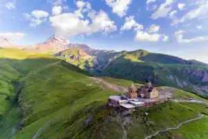 Крепость Ананури, Гудаури и Гергетская Троицкая церковь — из Тбилиси - 2