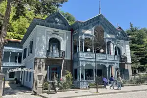 Край виноделия, Тбилисское море и город любви: 7 дней в Грузии Край виноделия, Тбилисское море и город любви: 7 дней в Грузии