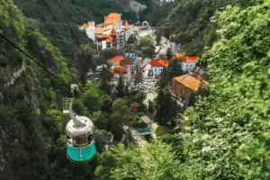 Столицы двух стран и отдых на курорте Боржоми Столицы двух стран и отдых на курорте Боржоми