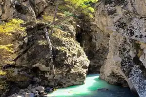 Нетипичный Эльбрус: водопады, дикие ущелья и снежные хребты - 9