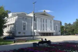 Пермь, город на Каме: металлургический лад, купеческий дух и современный арт - 7