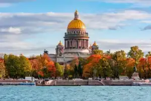 Автобусный тур из Казани в Петербург: главные места Северной столицы, Царское Село и Кронштадт