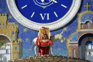 Йошкар-Ола и Раифский монастырь — два лика Поволжья Йошкар-Ола и Раифский монастырь — два лика Поволжья