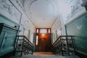 Питер романтиков: дворы, парадные, виды с крыши и коммуналка Довлатова - 14