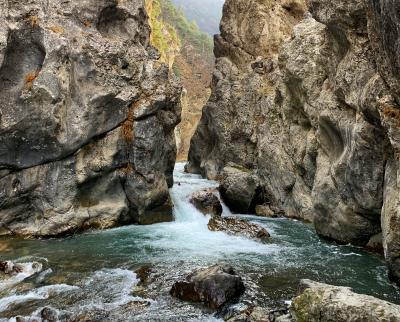 Топ-места Осетии: Даргавс, Мидаграбинские водопады и качели над пропастью - 10