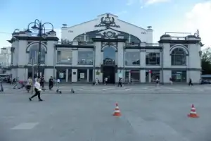 По центру Саратова с историком - 7