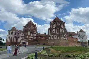 Замки Беларуси: Мир, Несвиж, Новогрудок, Любча и Лида - 3