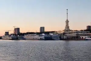 Канал имени Москвы: история и современность — с прогулкой на теплоходе