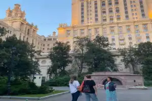 От Киевского вокзала к высотке «Украина»: прогулка по Москве - 13