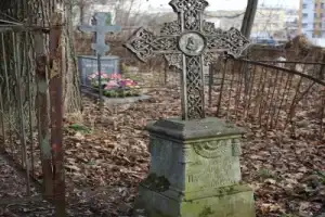 Старое кладбище у Владимирского централа - 2