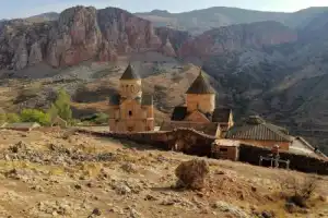 Из Еревана — к монастырям Хор Вирап, Нораванк и Татев - 2