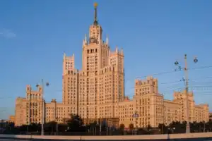 Высотка на Котельнической и чаепитие с видом на Кремль