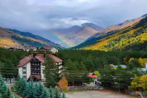 Самые большие курорты Кавказа за 3 дня: Эльбрус, Домбай и Архыз Самые большие курорты Кавказа за 3 дня: Эльбрус, Домбай и Архыз