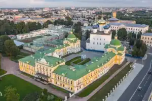 Тверь — город «меж двух столиц» Тверь — город «меж двух столиц»