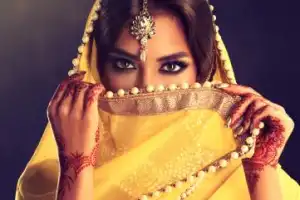 Две стороны Мумбаи: Болливуд и трущобы Дхарави Две стороны Мумбаи: Болливуд и трущобы Дхарави