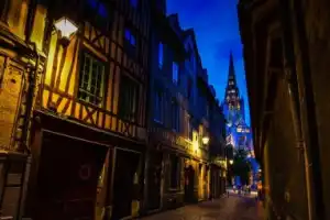 Очароваться вечерним Руаном на прогулке по историческому центру - 2