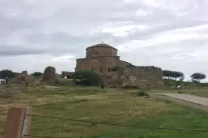 Древние церкви, город в скалах и грузинская кухня - 4