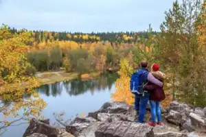 В Карелию — в золотую осень: Петрозаводск, Марциальные Воды и резиденция Талви Укко В Карелию — в золотую осень: Петрозаводск, Марциальные Воды и резиденция Талви Укко