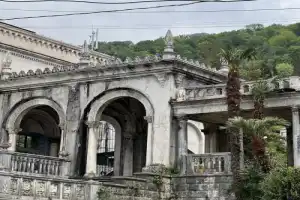 Живописные руины храма Амбара и сказочный лес - 2