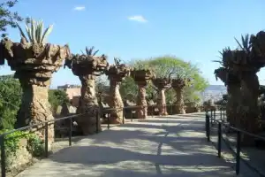 Тайны парка Гуэль - 9