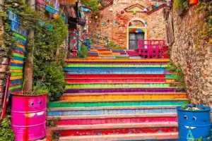 Прогулка по Балату — нестандартному району Стамбула Прогулка по Балату — нестандартному району Стамбула