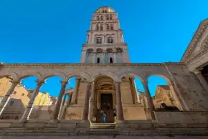 Фотопрогулка по каменным улицам Сплита - 22