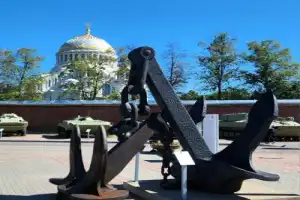 Город-крепость, город-порт: в Кронштадт на метеоре - 7