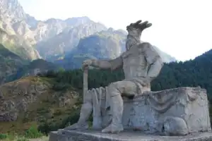 Сердце Осетии: поездка через 5 хребтов Кавказа - 2